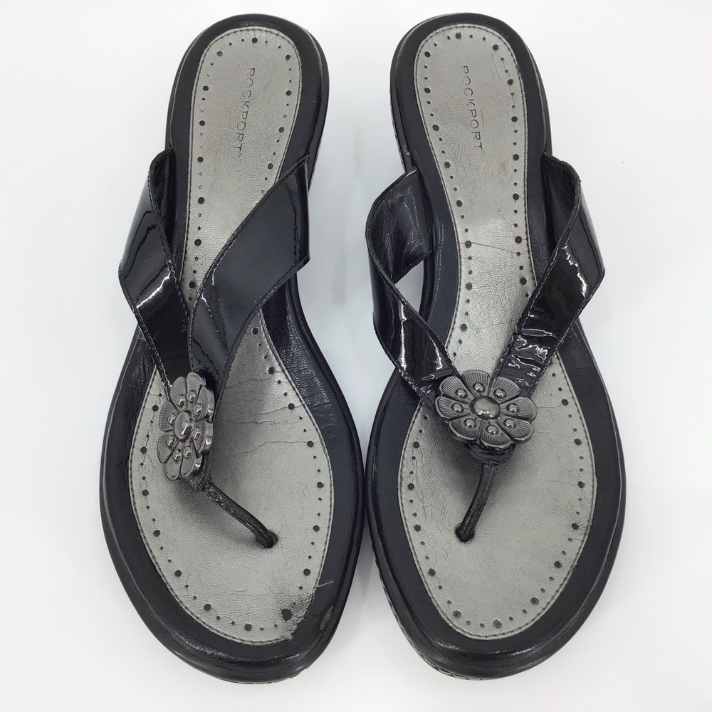 Rockport Patent Leather Thongs with Flower, 9.5